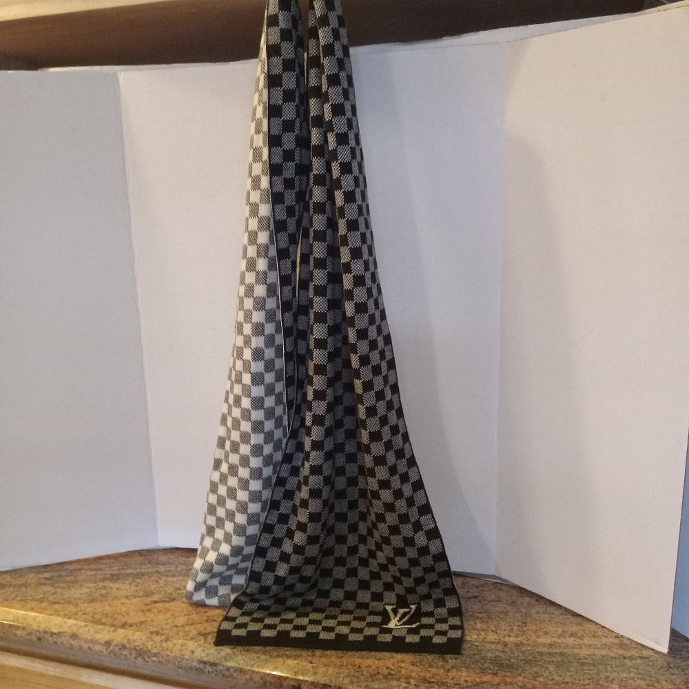 Authentic Louis Vuitton Checkered Cashmere Long Scarf